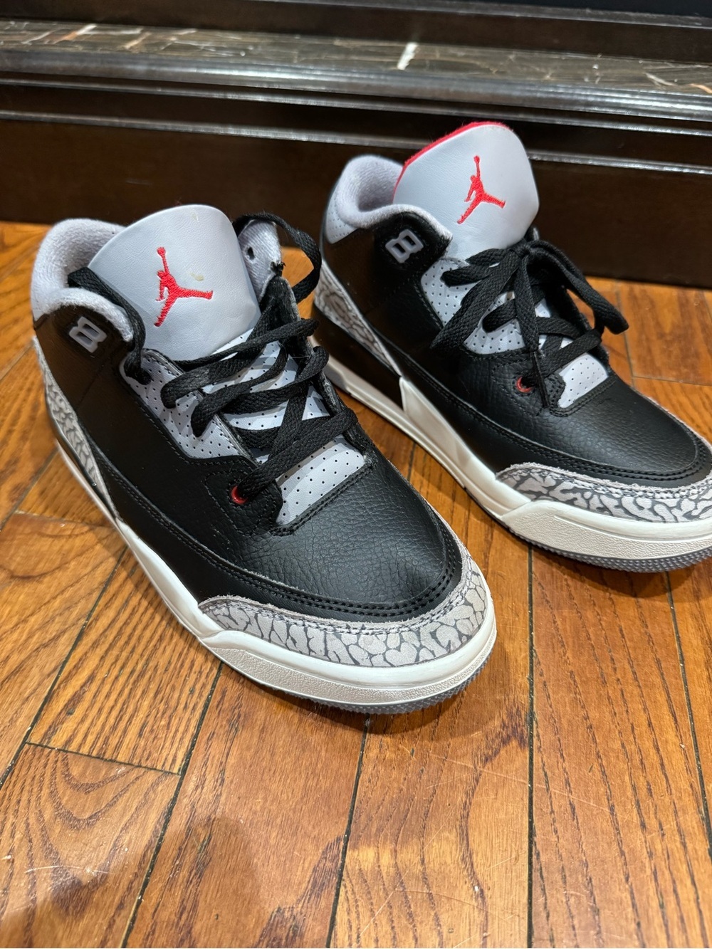Jordan Red and Black Retro Low-Top Sneakers - Picture 6 of 9